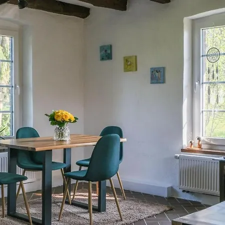 Apartment Lovely In